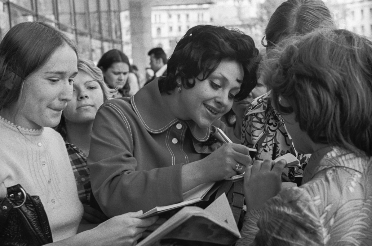 10 звёзд СССР с редкими именами: история Ёлы Санько. Фото © ТАСС / Александр Коньков, Валентин Кузьмин