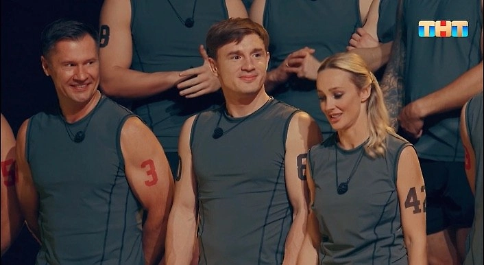 Владимир Чайка успешно выступил в шоу «Титаны», где в испытаниях от искусственного интеллекта участвуют сильнейшие атлеты российского спорта. Кадр из шоу «Титаны» © / ТНТ