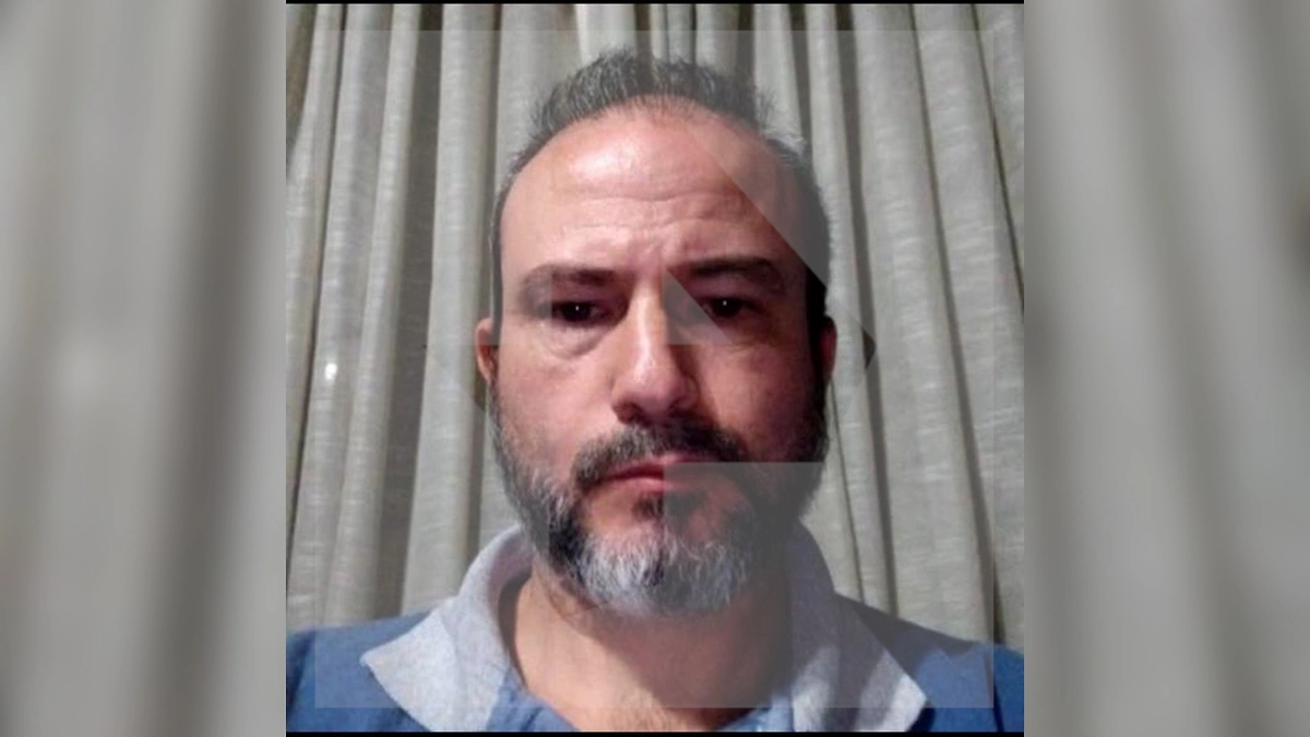 Таксист, кторый увёз ребёнка. Фото © Telegram / РЕН ТВ | Новости