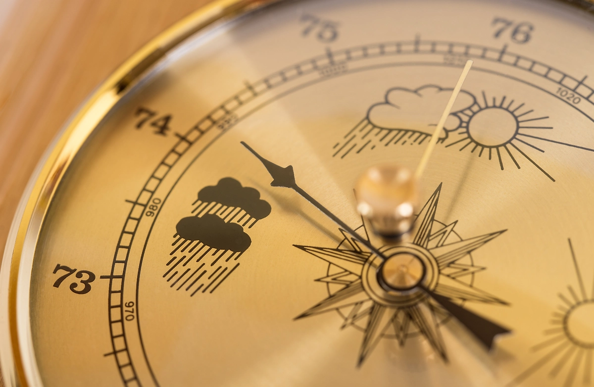 Что такое «барическая пила» и как скачки атмосферного давления влияют на здоровье. Фото © Shutterstock / FOTODOM / slimlukas