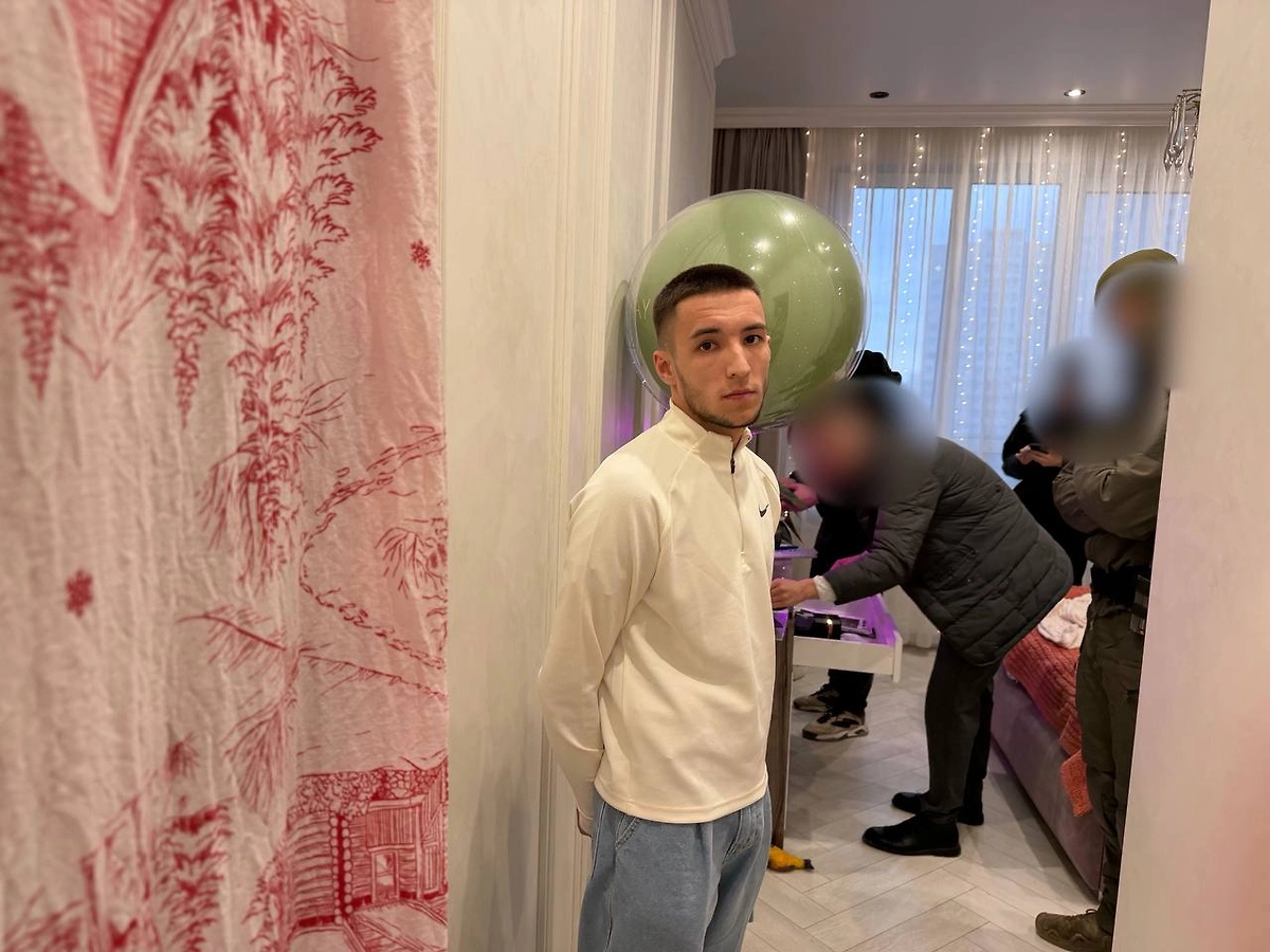 Задержание сотрудников компании «Воин вправе» за обман участников СВО. Фото © Прокуратура Новосибирской области