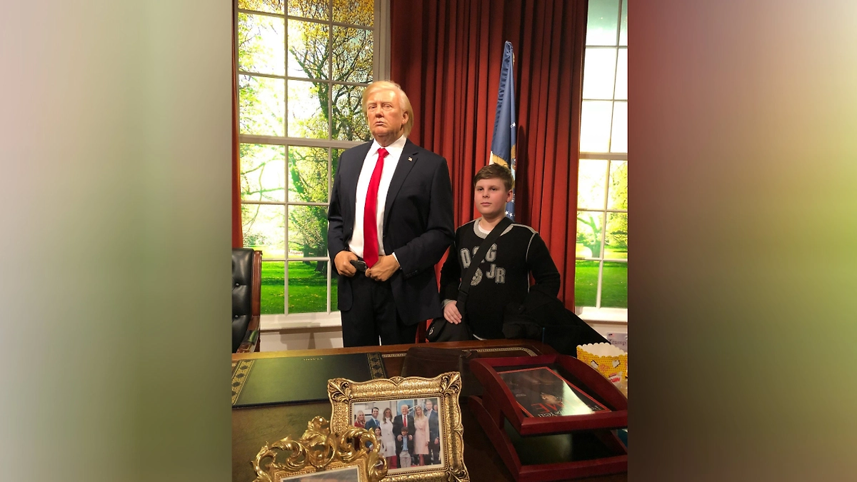 Toxi$ в детстве бывал в Вашингтоне и фотографировался в Овальном кабинете. Фото © VK / Andrey Smelyansky