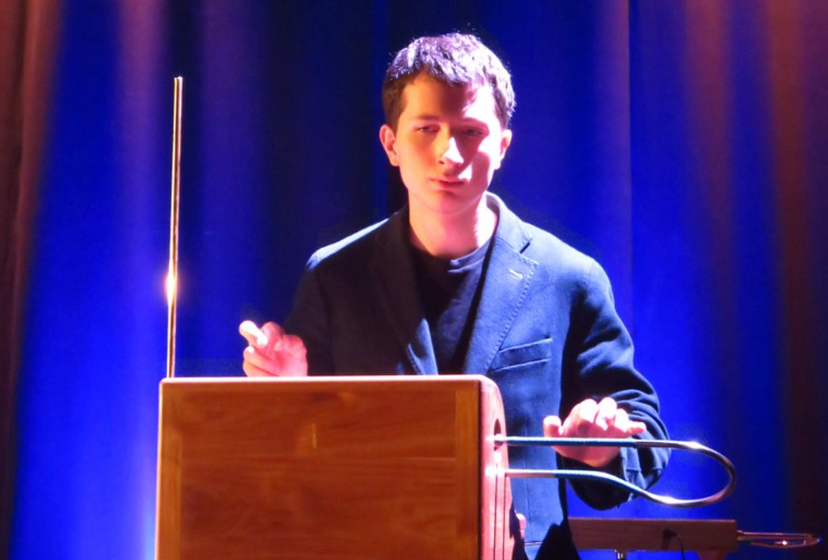 Что такое терменвокс и почему на нём играют не прикасаясь. Фото ©&nbsp;Wikipedia / Lirego