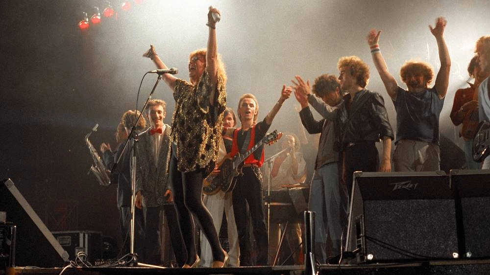 Как и когда Пугачёва кинула камень в стекло машины? Суть конфликта на съёмках фильма «Рецитал». Алла Пугачёва и ансамбль «Рецитал». Фото © ТАСС / Николай Малышев