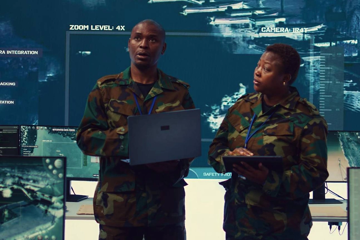 Обложка © freepik / DC Studio