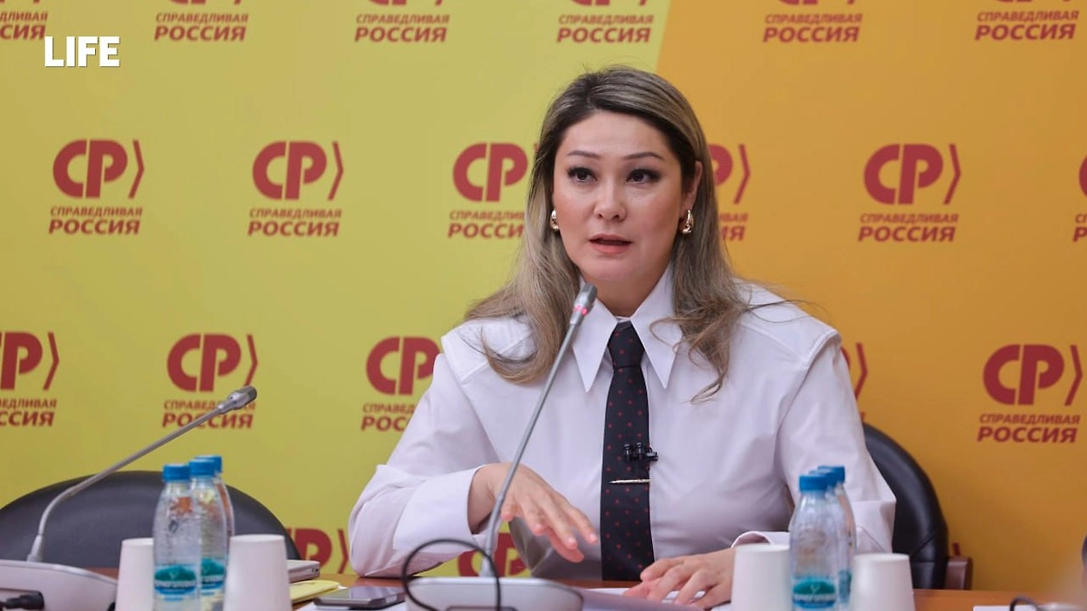 Марина Ким на круглом столе по поддержке женщин-предпринимателей. Обложка © Предоставлена Life.ru