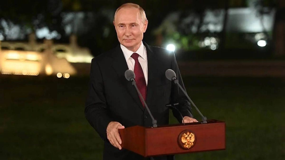 Владимир Путин. Обложка © Life.ru