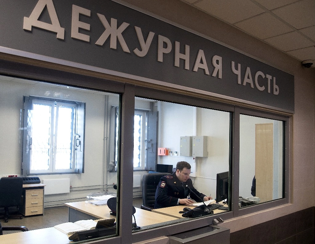 Ребёнок потерялся: первые действия родителей без паники. Фото © ТАСС / Сергей Бобылев
