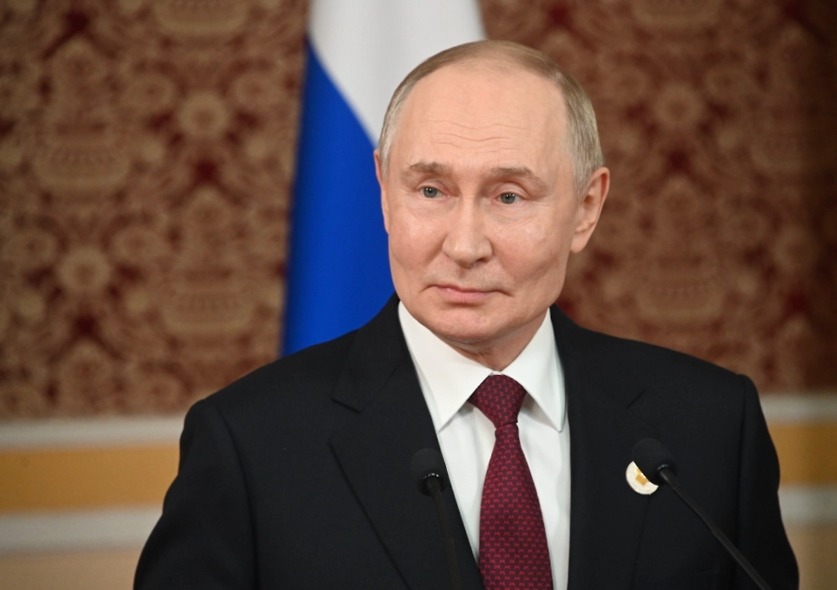 Путин перед визитом в Астану опубликовал статью в «Казахстанской правде» Путин перед визитом в Астану опубликовал статью в «Казахстанской правде»