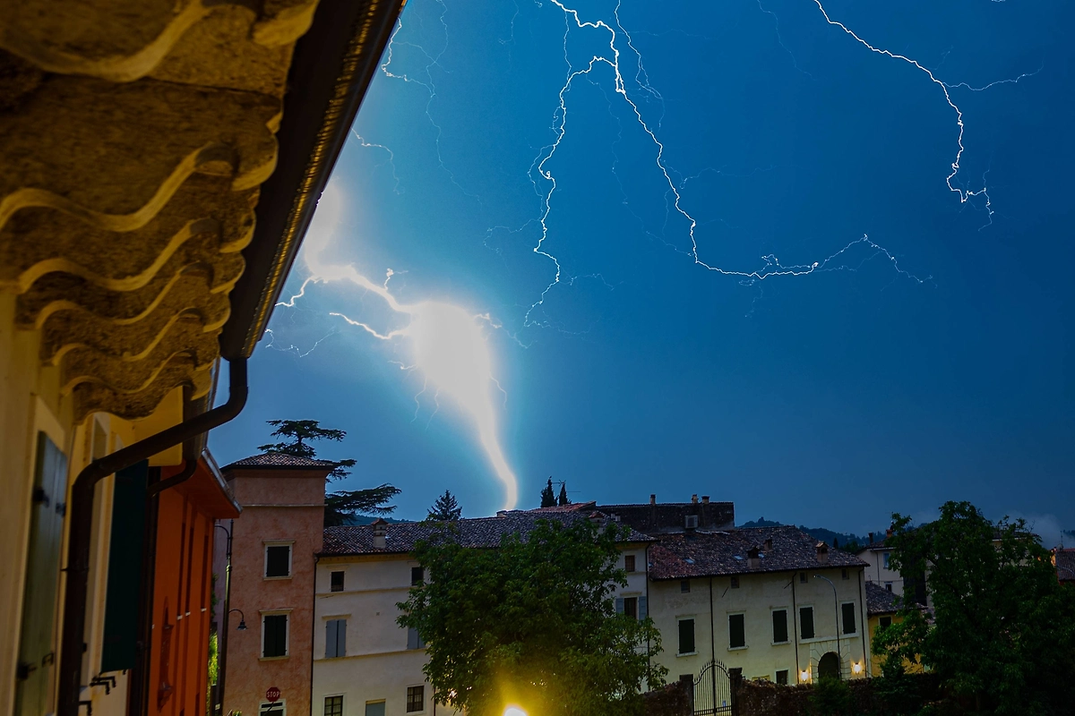 Что такое шаровая молния: основные научные версии происхождения. Фото © Shutterstock / FOTODOM / Menno van der Haven