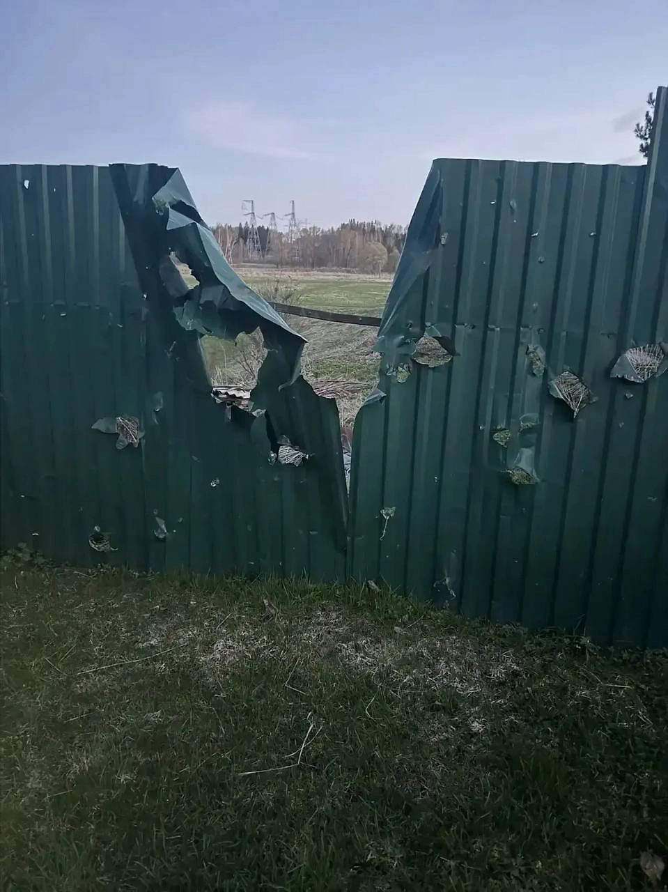 Последствия атаки дронов ВСУ на Подмосковье. Фото © Telegram / «Воробьёв LIVE»