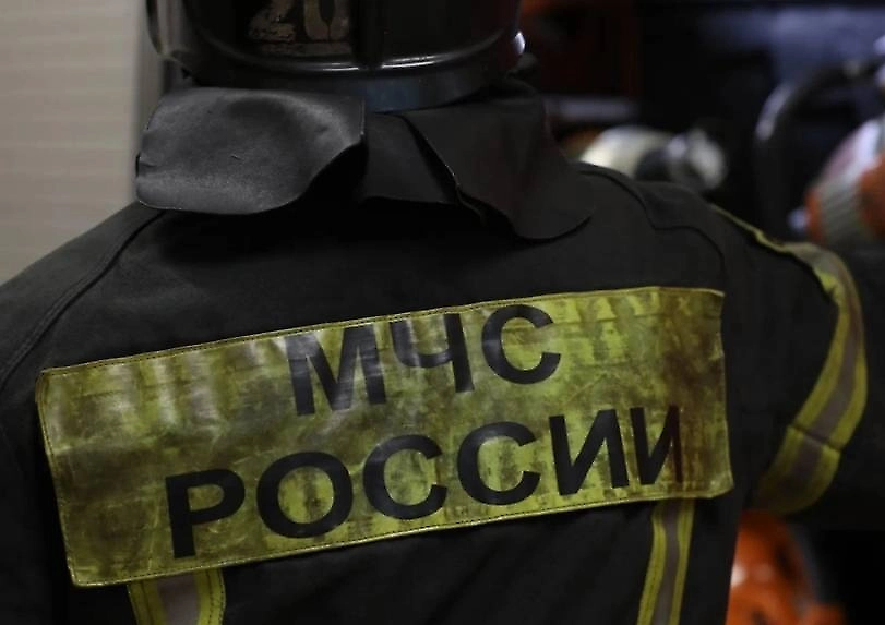 Площадь пожара на нефтебазе в Ростовской области достигла 3 600 кв. метров