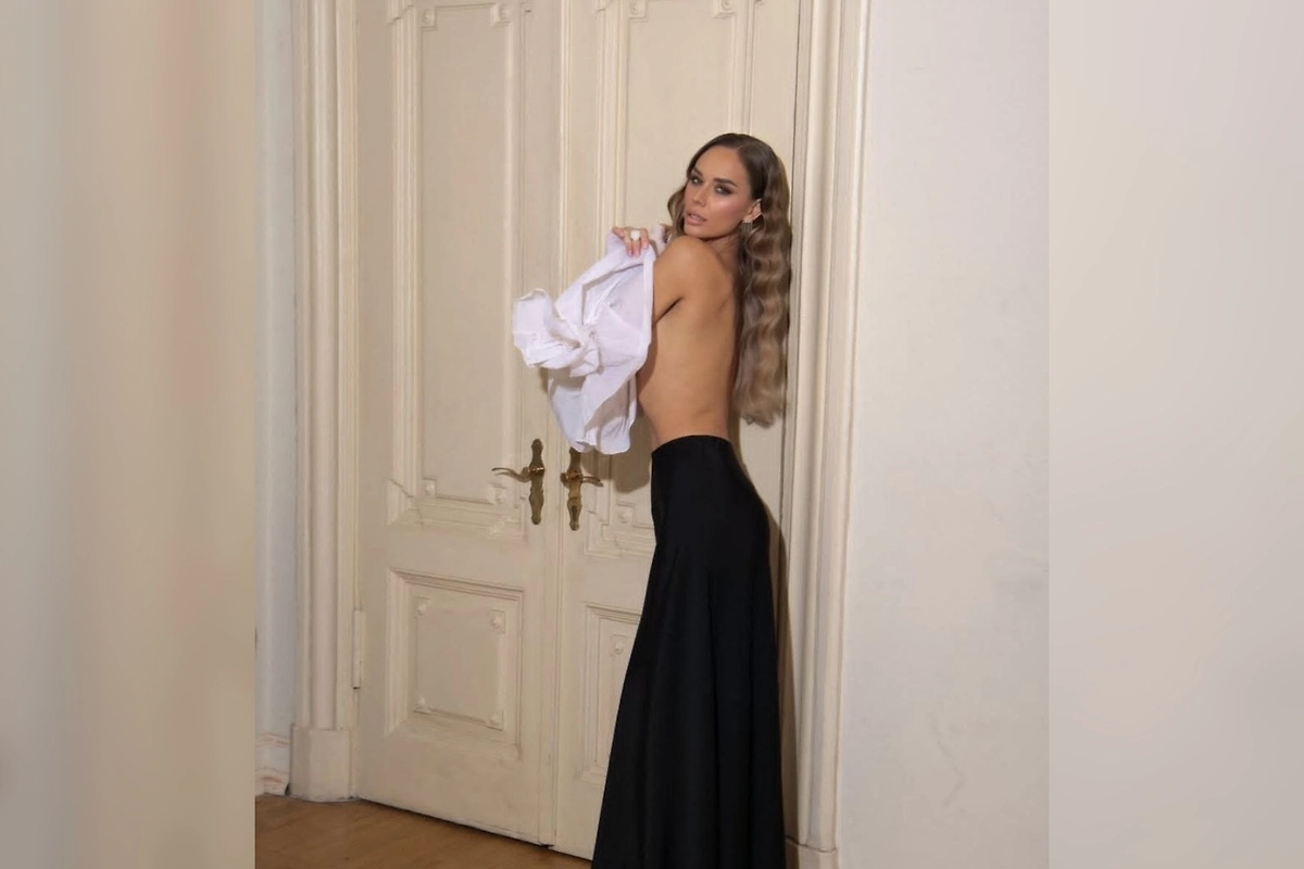 Жена Павла Деревянко Зоя Фуць снялась в эротичной полуобнаженной фотосессии. Обложка © Instagram (признан экстремистской организацией и запрещён на территории Российской Федерации) / zoi.derevyanko