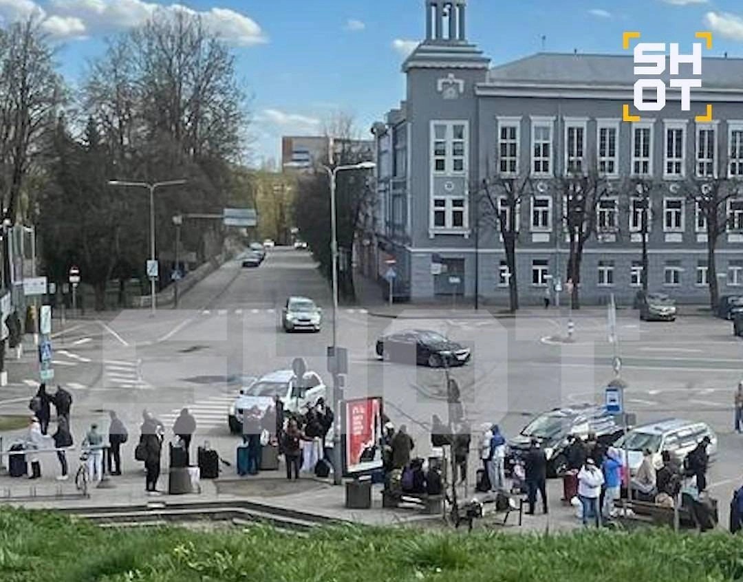 Очереди на эстонско-российской границе. Фото © Telegram / SHOT