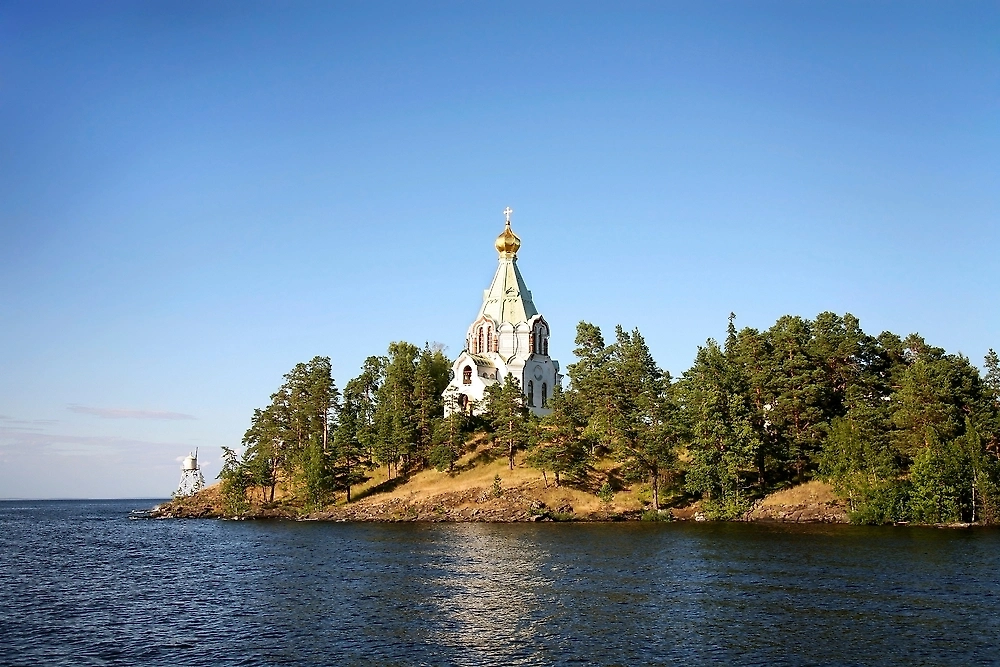 Обложка © Shutterstock / FOTODOM / volkova natalia