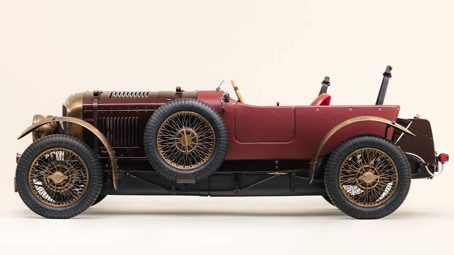 Момоа создал уникальный электрический Bentley Blower в память о дедушке. Фото © Hedley Studios