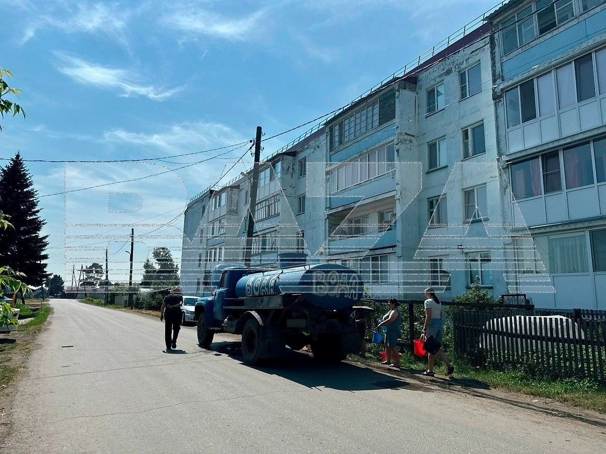 В Таре Омской области почти сутки нет воды из-за аварии на водозаборе. Фото © Telegram/Baza