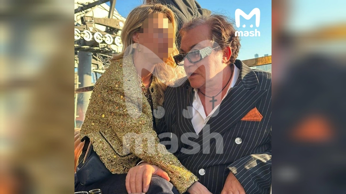 Дмитрий Дибров с девушкой. Фото © Telegram / Mash