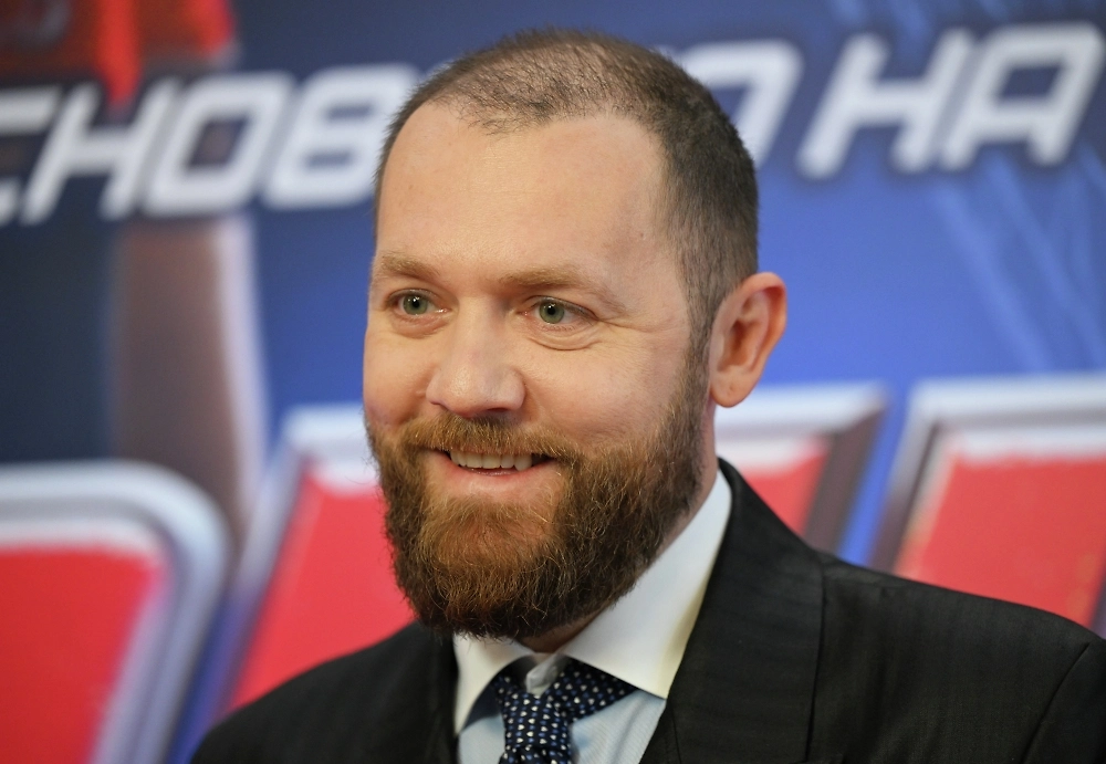 Денис Шведов сменил имидж, нарастив волосы. Фото © РИА Новости / Пелагия Тихонова