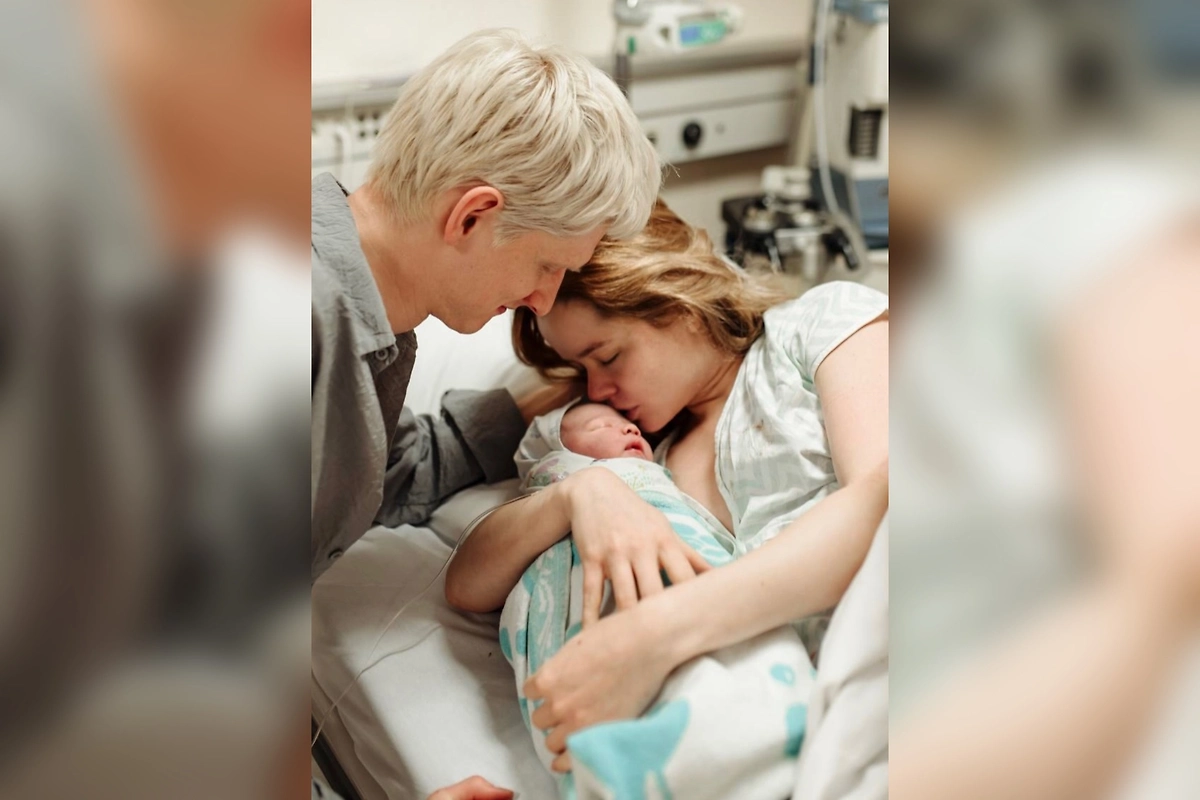 Мила Ершова и Святослав Рогожан впервые стали родителями. Фото © Instagram (признан экстремистской организацией и запрещён на территории Российской Федерации) / svyatro