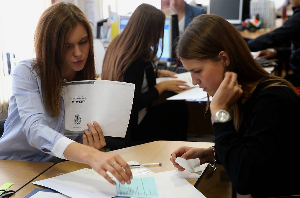 Как правильно подать документы в вуз после колледжа. Фото © ТАСС / Сергей Фадеичев
