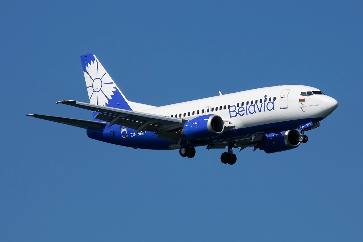 Самолёт авиакомпании Belavia. Обложка © Shutterstock / FOTODOM / Soos Jozsef