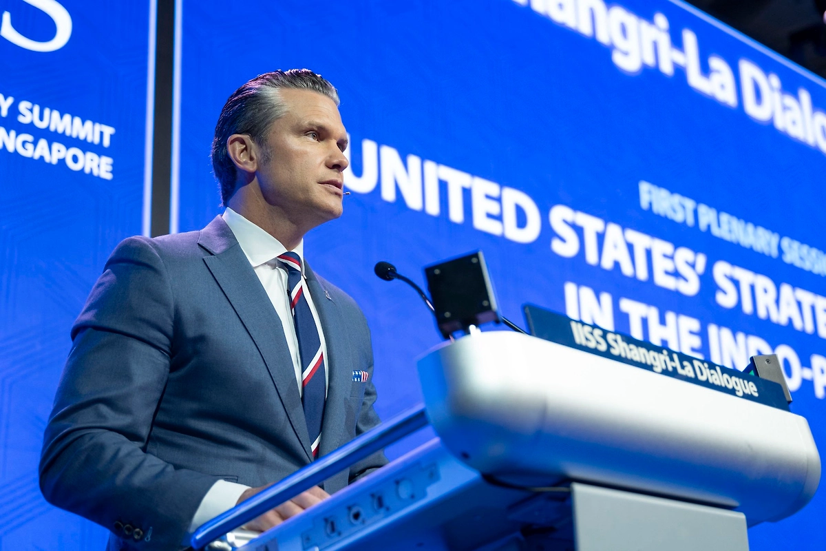 Пит Хегсет. Обложка © X / Secretary of War Pete Hegseth