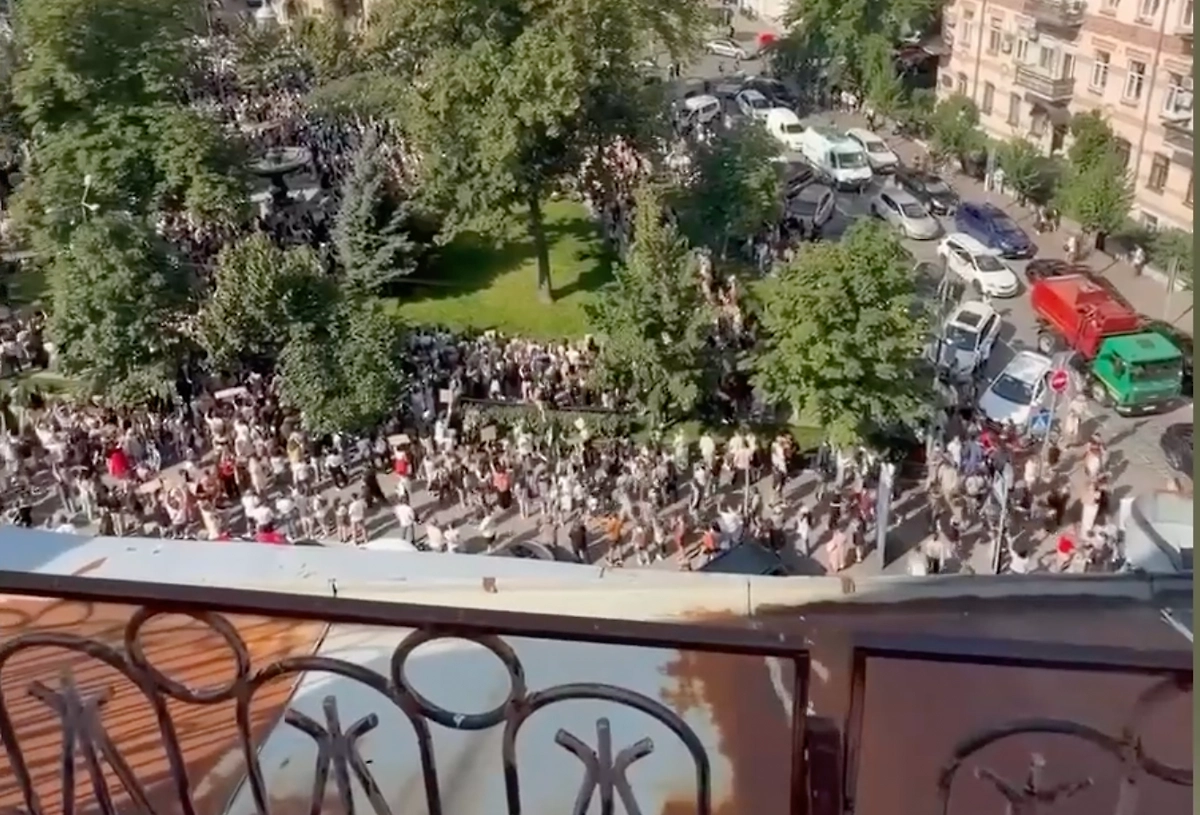 Обложка © Униан