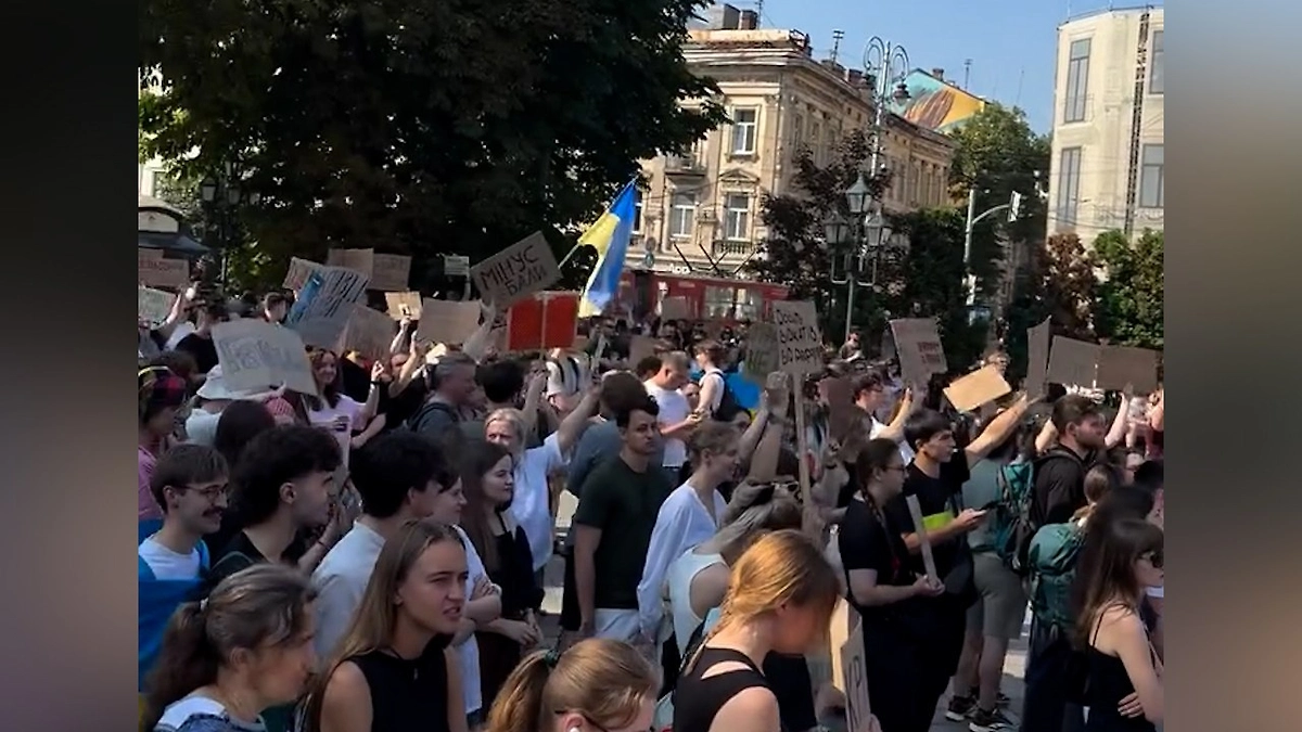 Обложка © Facebook (признан экстремистской организацией и запрещён на территории Российской Федерации) / Vitaly Chervonenko