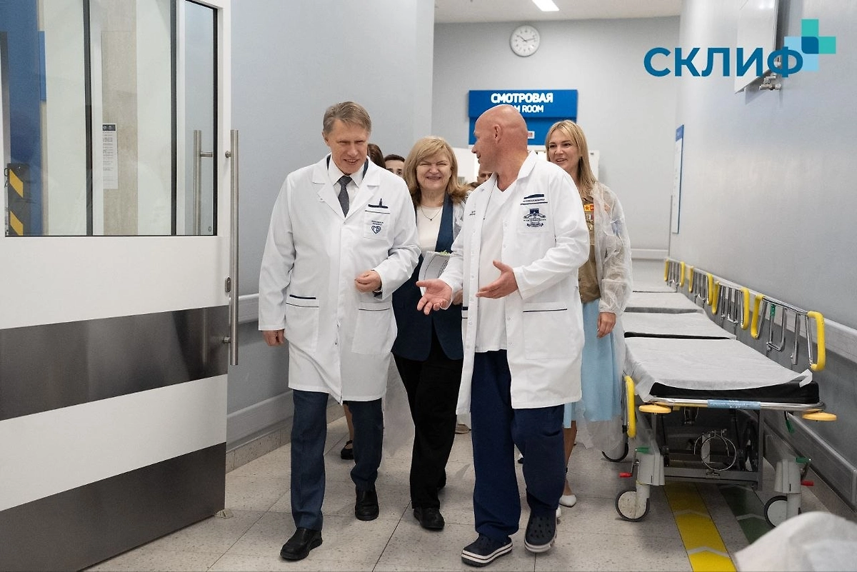 В Склифе открыли трудовой сезон студенческих медицинских отрядов. Фото © Telegram / Склиф