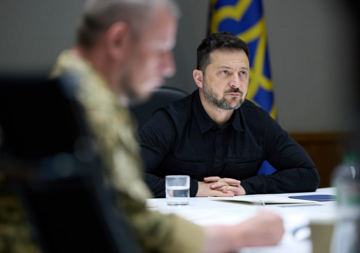 Протесты в Киеве переросли в акцию с критикой «ликвидатора Украины» Зеленского Протесты в Киеве переросли в акцию с критикой «ликвидатора Украины» Зеленского