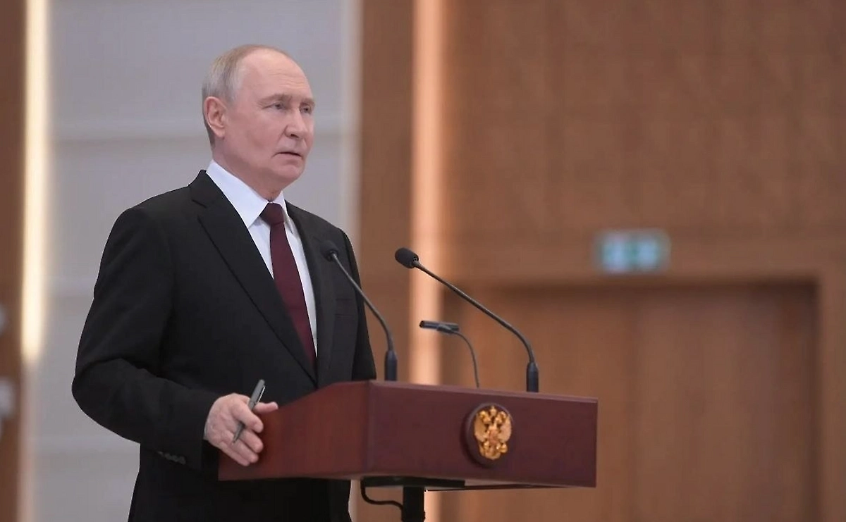 Владимир Путин. Обложка © Life.ru