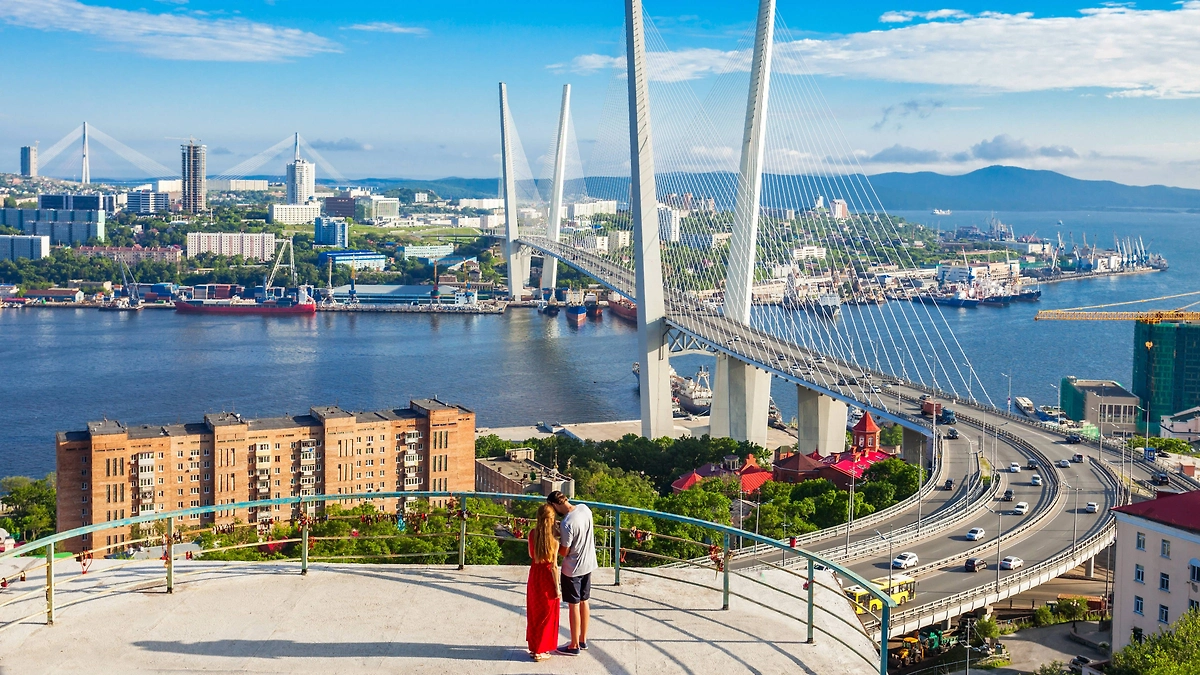 День города во Владивостоке: 166 лет со дня основания российского Сан-Франциско. Где безопасно купаться и отдыхать в Приморье? Обложка © Shutterstock / FOTODOM / saiko3p