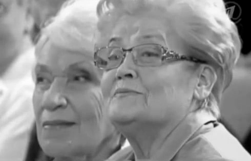 Елена Малышева сообщила о смерти своей 93-летней матери. Фото © Кадр из передачи «Жить здорово!»