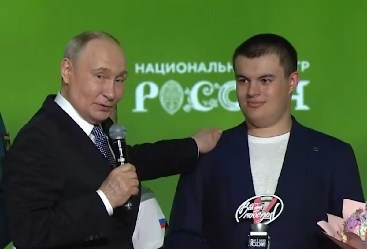 Владимир Путин и Шамиль Устарбеков. Обложка © Life.ru