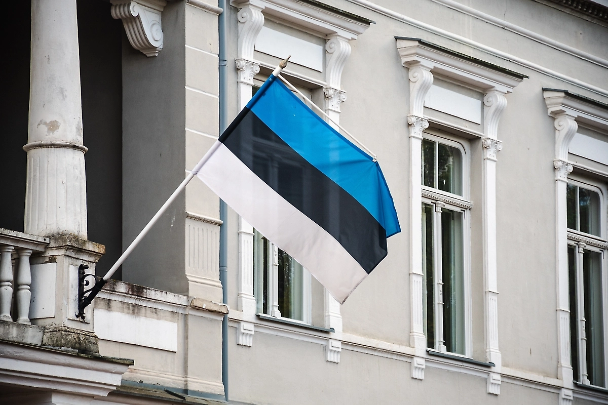 Обложка © Shutterstock / FOTODOM / Michele Ursi