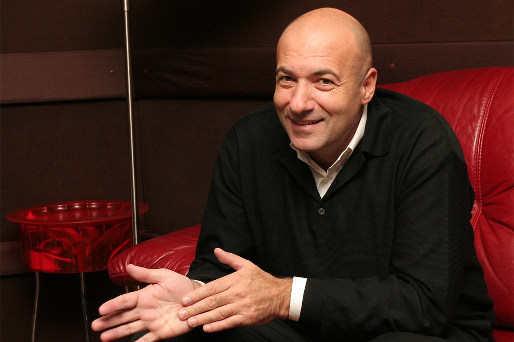 Александр Серов исполнил песню «Мадонна» Игоря Крутого на стихи Риммы Казаковой в 1987 году. Фото © ТАСС / Олег Дьяченко