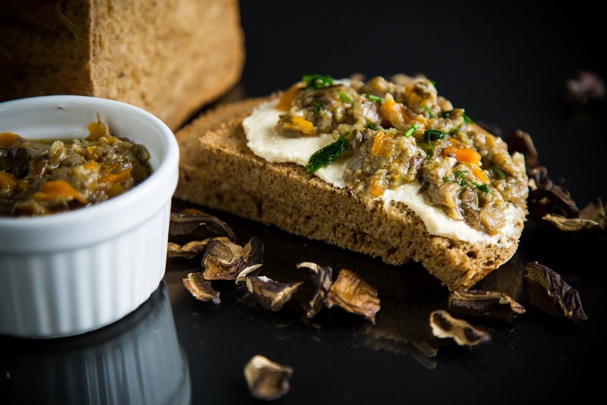 Классическая грибная икра. Фото © Shutterstock / FOTODOM / Peredniankina