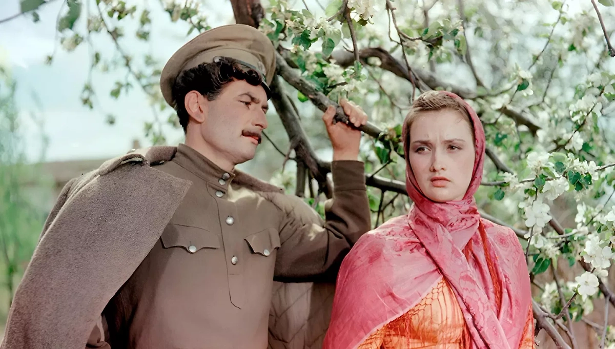 Пётр Глебов в роли донского казака Григория Мелехова в фильме «Тихий Дон». Фото © Кадр из фильма «Тихий Дон», режиссёр Сергей Герасимов, сценарист Сергей Герасимов