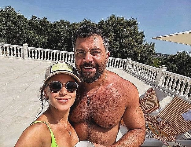 Обложка © Instagram (признан экстремистской организацией и запрещён на территории Российской Федерации) / juliakovalchuk