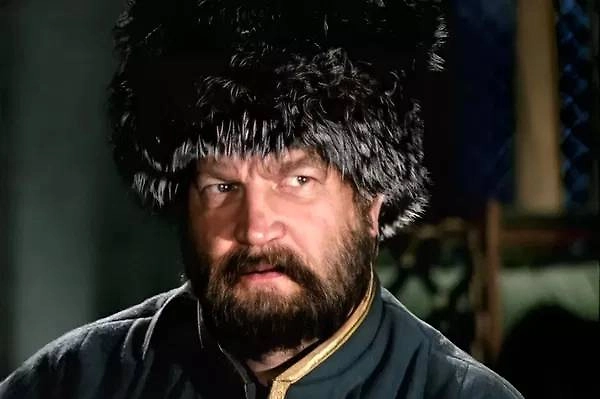 Виктор Степанов в роли казачьего атамана Ермака в историческом фильме «Ермак». Фото © Кадр из фильма «Ермак», режиссёры Владимир Краснопольский, Валерий Усков, сценаристы Анатолий Иванов, Владимир Краснопольский