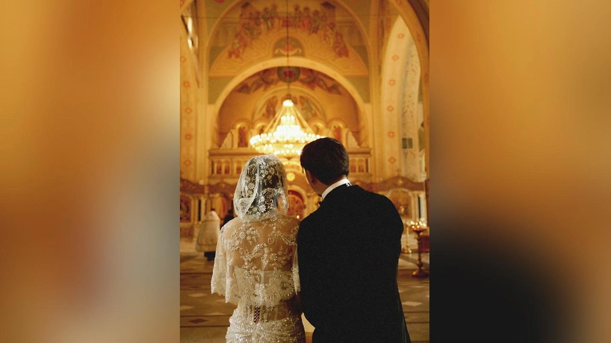 Певец Анатолий Цой опубликовал кадры с венчания. Фото © Instagram (признан экстремистской организацией и запрещён на территории Российской Федерации)/ anatoliytsoy_official