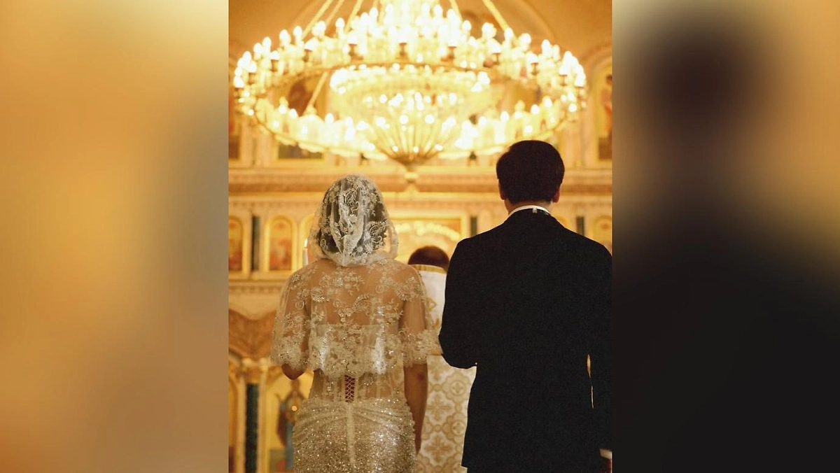 Певец Анатолий Цой опубликовал кадры с венчания. Обложка © Instagram (признан экстремистской организацией и запрещён на территории Российской Федерации)/ anatoliytsoy_official
