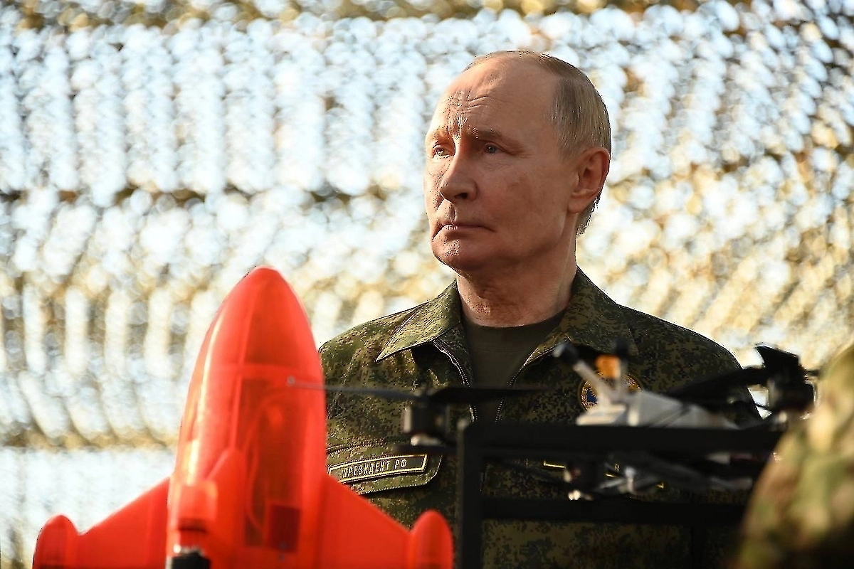 Владимир Путин. Обложка © Life.ru
