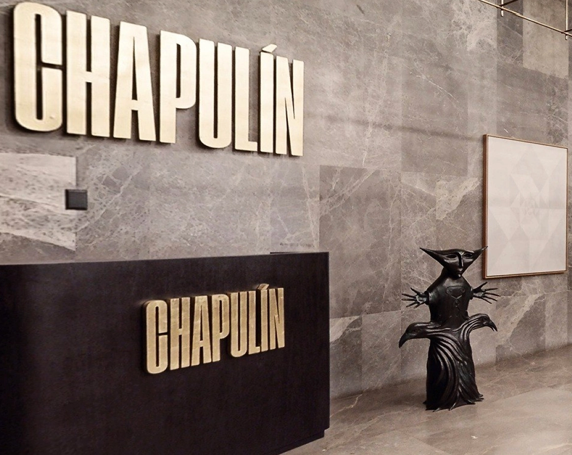 В гостинице, где жили игроки, заявлены рестораны Chapulín и Lilou, а также бар Epicentro. Это не доказывает, что именно там им подали мясо с кленбутеролом. Фото © Instagram (признан экстремистской организацией и запрещён на территории Российской Федерации)/ InterContinental Monterrey
