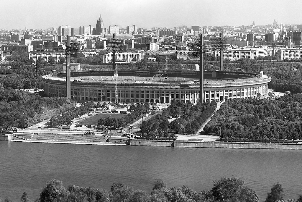 Кто построил «Лужники» и почему выбрали именно это место в Москве? Фото © ТАСС / Василий Егоров, Алексей Стужин 