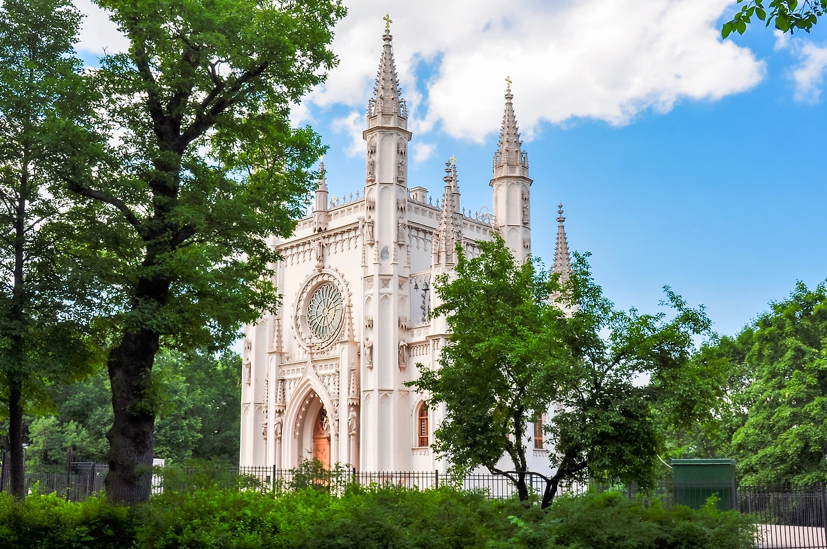 Обложка © Shutterstock / FOTODOM / Mistervlad