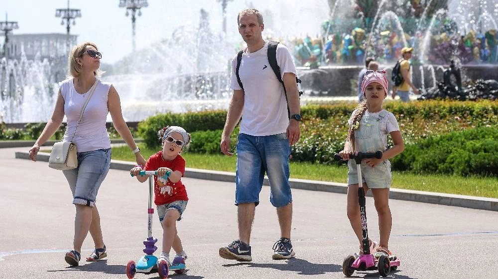 8 июля 2026 года: экскурсия на ВДНХ ко Дню семьи, любви и верности. Фото © ТАСС / Артём Геодакян