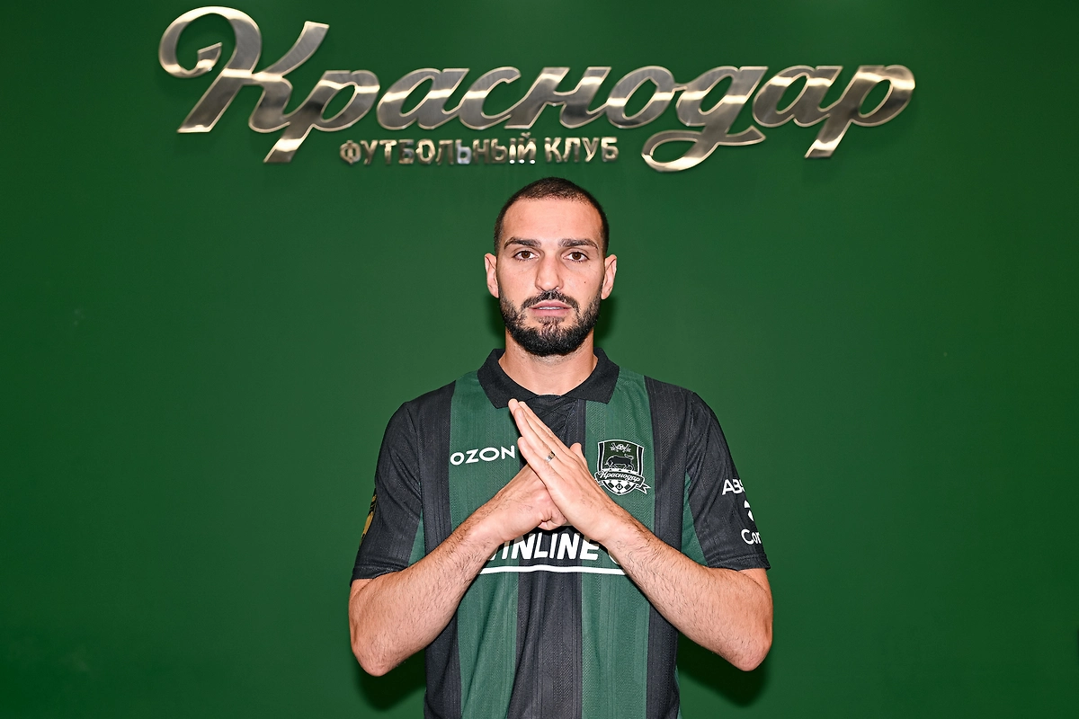 Магомед Оздоев в форме «Краснодара». Обложка © fckrasnodar.ru