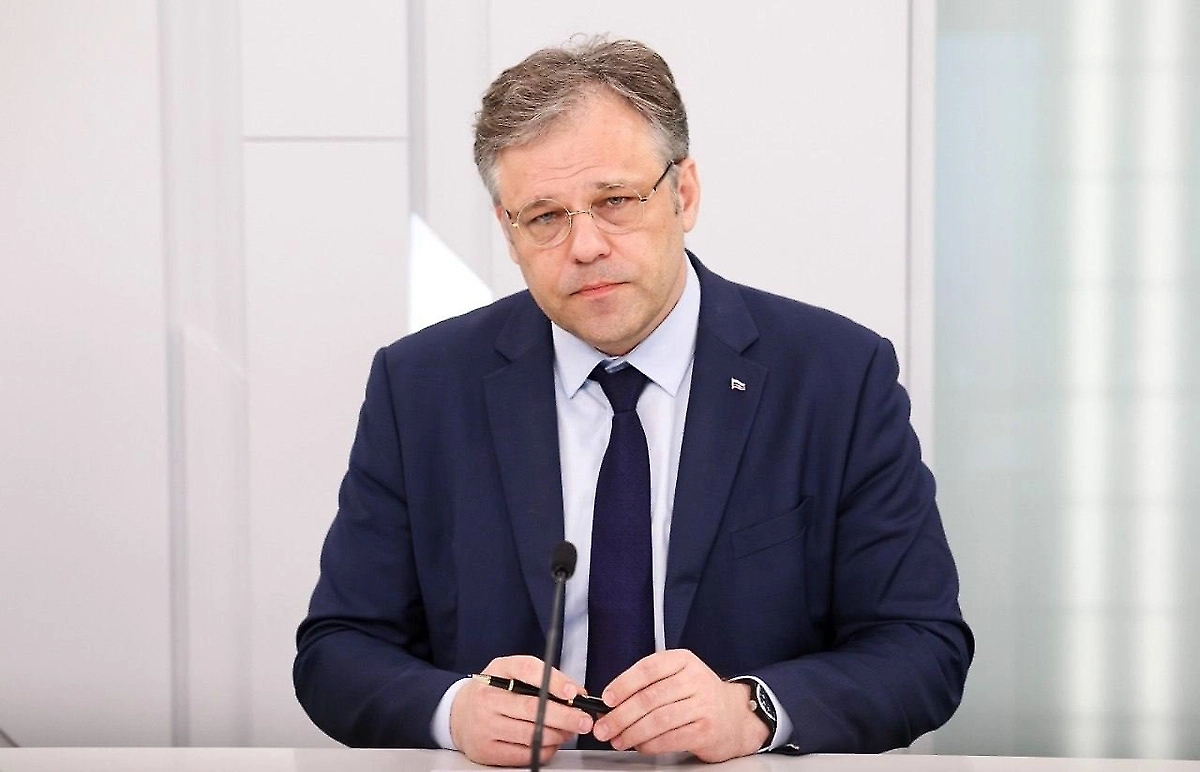 Родион Мирошник. Обложка © Telegram / МИД России